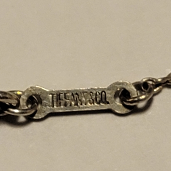 Tiffany Peretti Starfish Pendant Necklace - Picture 5 of 5